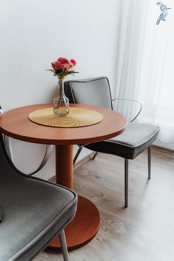 Dudok House Aparthotel Жилина Екстериор снимка