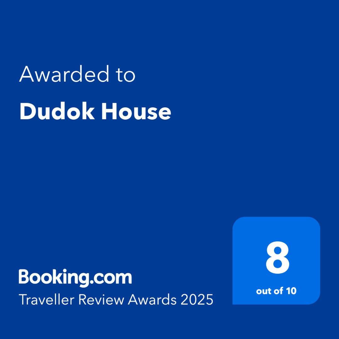 Dudok House Aparthotel Жилина Екстериор снимка